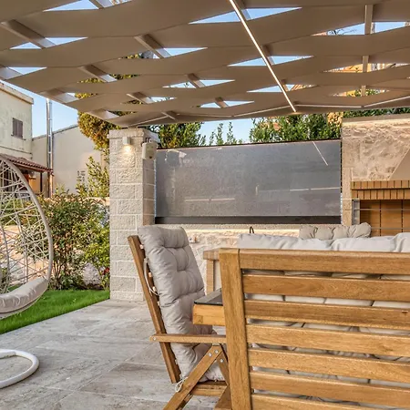 Apartamento Stafida *